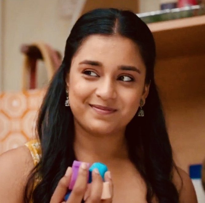 _reginaphalenge's tweet photo. One year to precious Anvi ❤️

Sumbul's performance made the ckt so raw, real &amp; relatable. Sumbul's ckt &amp; story selection 🔥
Anvi was that fl who had the perfect blend of courage &amp; empathy. Anvi Tai ❣️ 

#SumbulTouqeerKhan
#IttiSiKhushi
#AnvitaDivekar
#Anvir https://t.co/tCEJrN7KLk