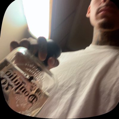 use_666420's tweet photo. #NewProfilePic https://t.co/t9NNKupMSR