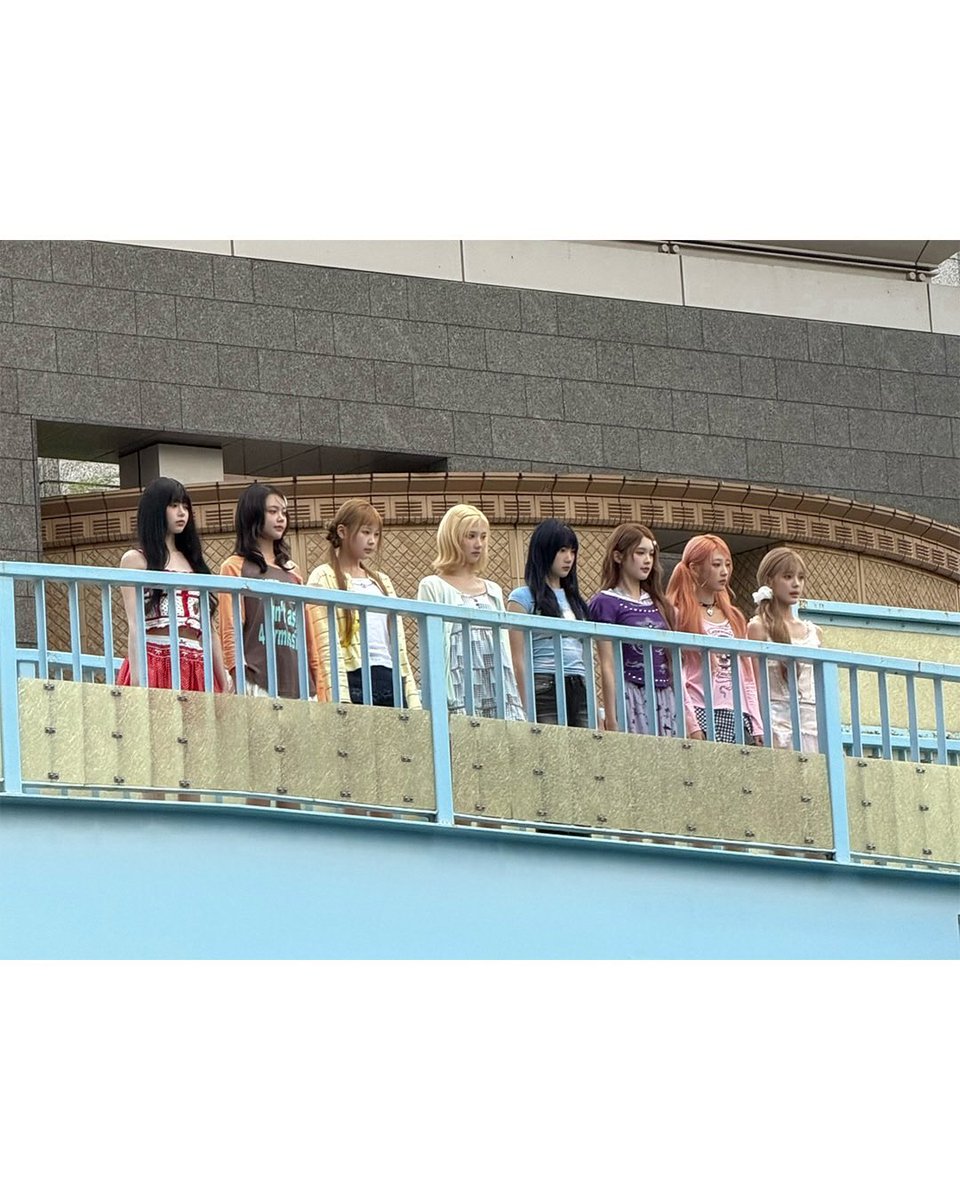 H2H_NEWS's tweet photo. 260818 Billboard Korea Instagram Update with Hearts2Hearts!

#Hearts2Hearts #하츠투하츠 #H2H @Hearts2Hearts https://t.co/NwLKdnyZL6