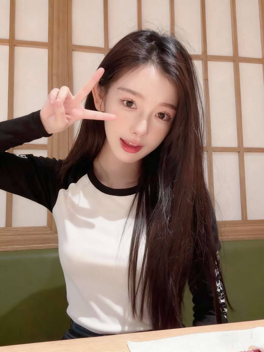tonyawooten's tweet photo. 西安在校女大学生 05/174/88/D
会各种舞蹈 身体柔软似水 可以解锁很多种
性格活泼 青春感十足 校园风女友
#西安 #学生 #反差 #母狗 #足控 #萝莉 https://t.co/YoGSEfJFMY