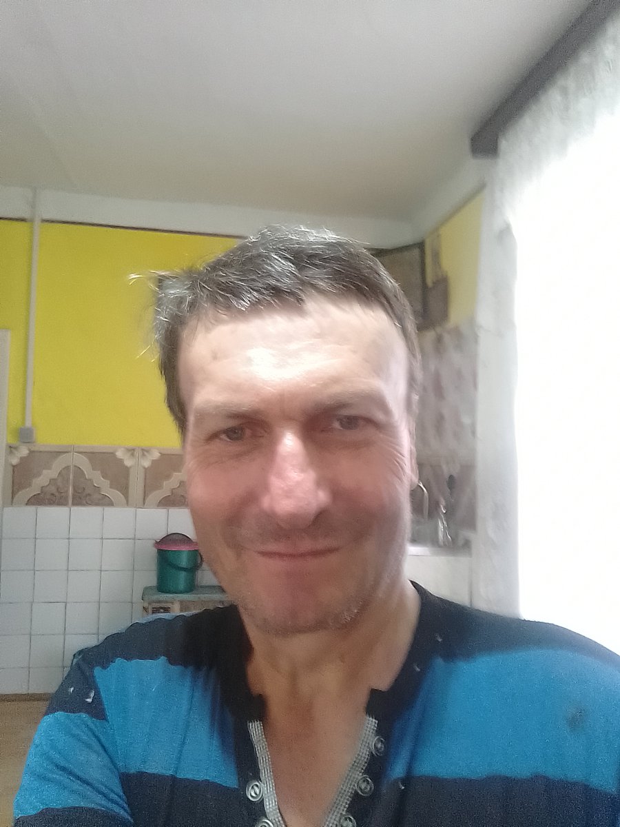 CostelM99041's tweet photo. @Alina_costin00 Te Yubesc https://t.co/k0z4nJeV3b