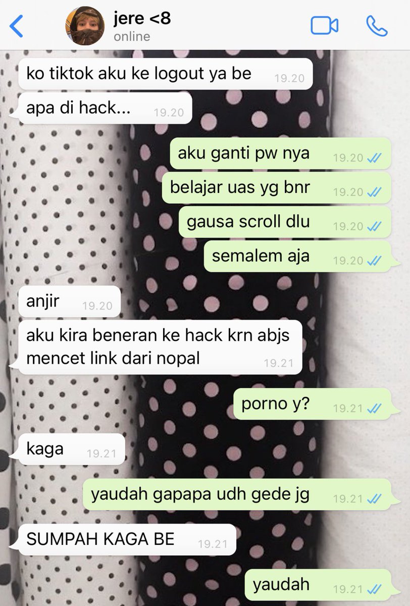 naiyagi's tweet photo. pacaran kl terlalu attached &amp; nol privasi gni, #yaksuri au https://t.co/2N8beLKmdp