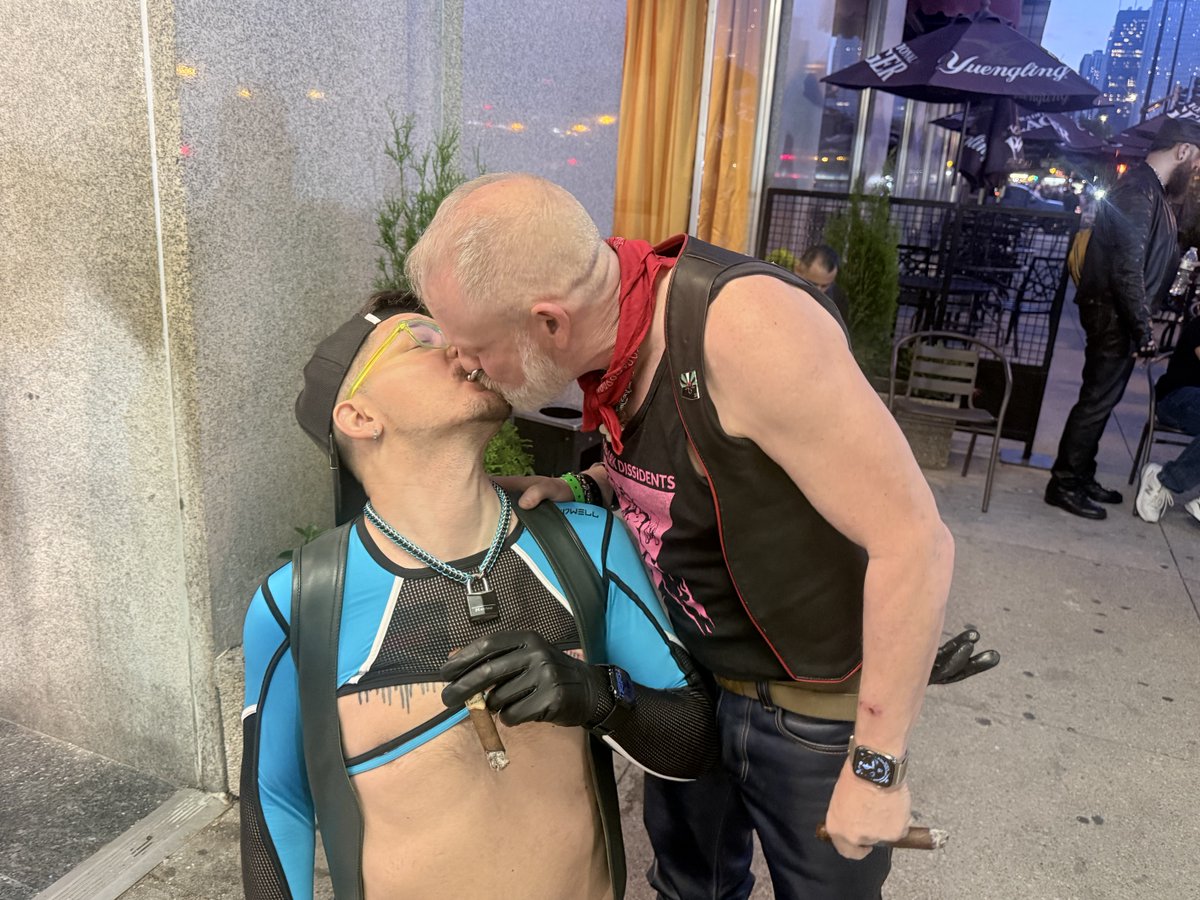 CuteBearTrap's tweet photo. Posting some throwbacks from this year to get this account restarted.

Some of my favorite moments from #IMLBB 2026

Ended up getting way more out of that weekend than I was expecting and made a lot of good/sexy memories. https://t.co/NeqXrTWGMF