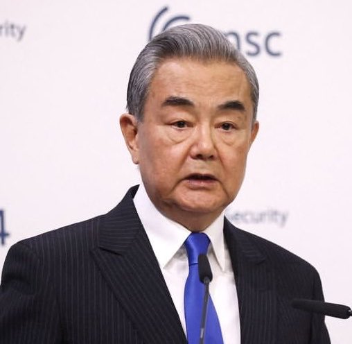 rkmtimes's tweet photo. 🇨🇳🇰🇷🔥China’s Foreign Minister Wang Yo to visit South Korea as Trump ‘Substantially reduce’ joint military exercises with Seoul. 

- South Korea calls for a military independence in wake of Trump call to cut joint drills minute ago.

- Will China Play a key role in between South Korea and North Korea?