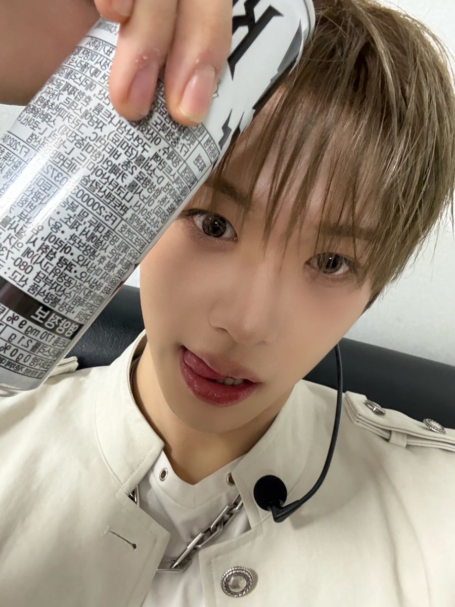 idntt_cosmo's tweet photo. 내가 백마 태워줄게

#idntt #아이덴티티
#unevermet #최태인 #choitaein https://t.co/EMRzWkv9YI