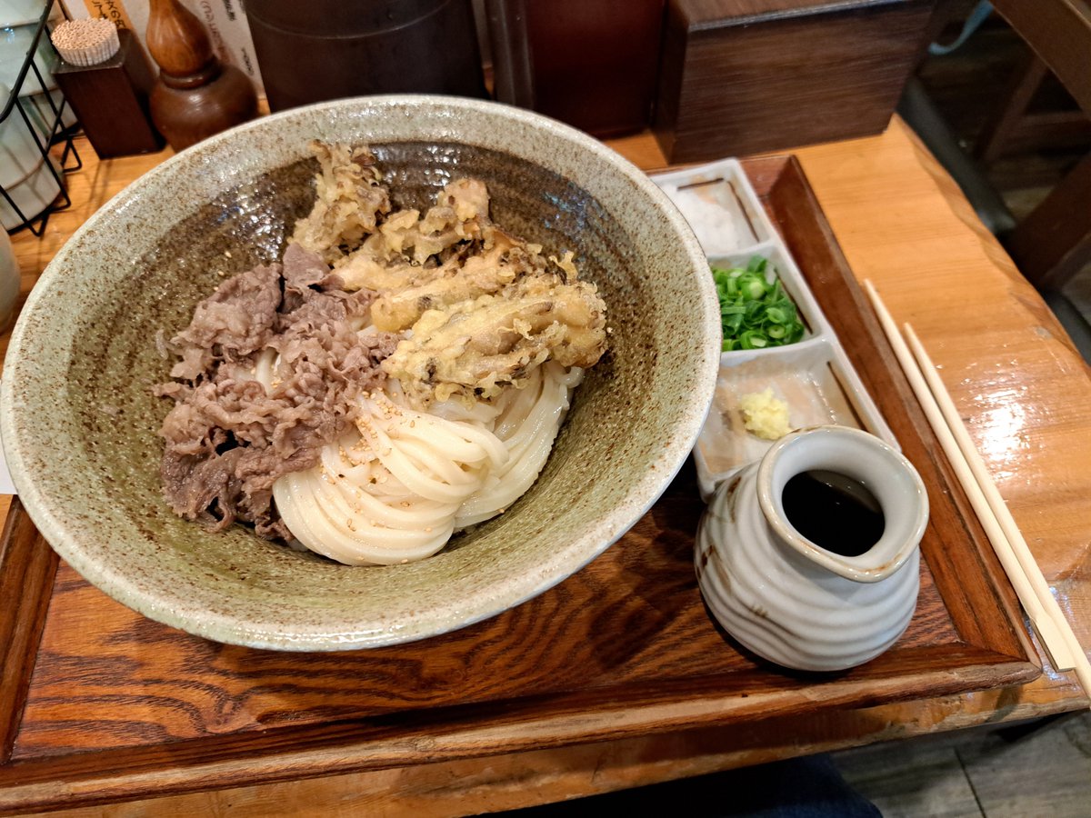 meetaoru's tweet photo. #見た人もなにか無言で大阪をあげる https://t.co/yRISK3LWhz
