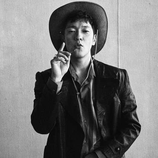 deadweahters's tweet photo. Save a horse, ride a cowboy. https://t.co/c3QxcKDc2U