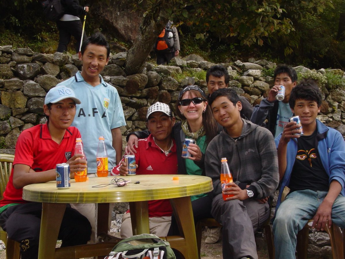 Elizabcullen's tweet photo. #Top4Theme #Top4Relaxing
๐ป๐ณ Swimming in Halong Bay
๐ณ๐ตEnjoying a beer with Sherpas and guides on the way back from Everest Base Camp
๐ฎ๐น Taking some friends on a boat on Lake Como
๐ฎ๐น Off to the opera at Verona
Share yours and tag @obligatraveler @travelstustring https://t.co/Faz81h0HjN