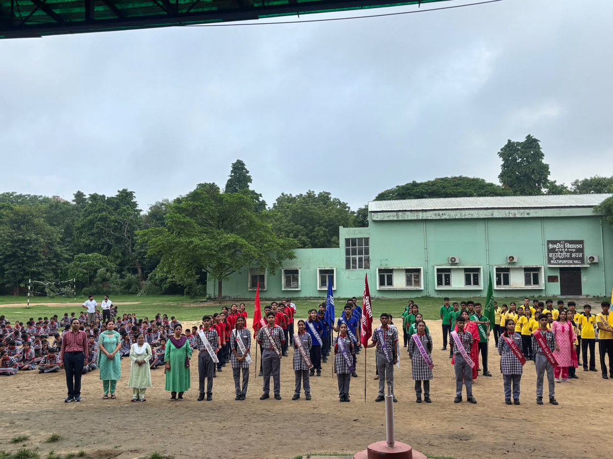 KvntpcB's tweet photo. Investiture  Ceremony https://t.co/mZK3gtmwW6