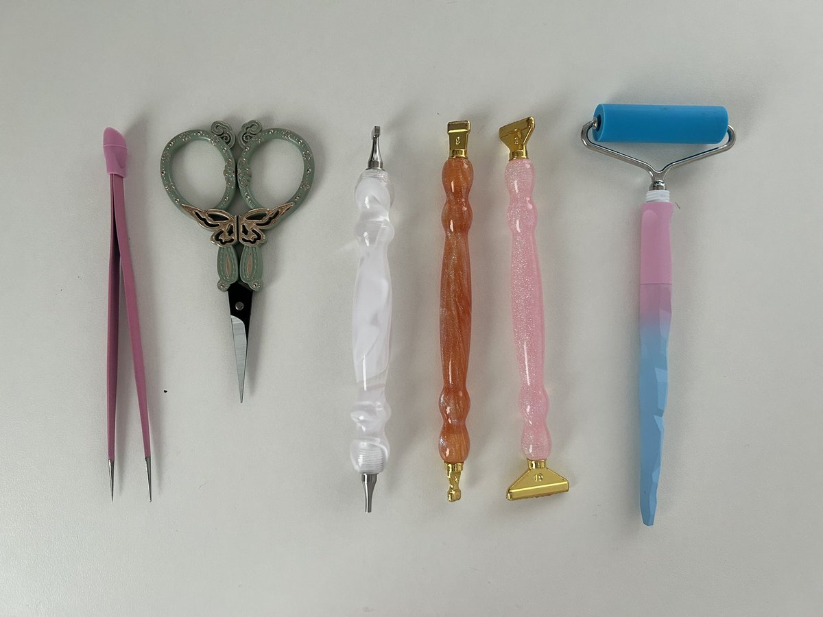 tamasatelier's tweet photo. はじめまして、たまです🐾

ダイヤモンドアートが好きで、制作記録用のアカウントを作りました✨

制作途中の様子や完成作品、使っている道具などをのんびり投稿していきます。

よろしくお願いします💎

#ダイヤモ��ドアート
#DiamondPainting
#ダイヤモンドアート好きと繋がりたい https://t.co/WtlcubwULO