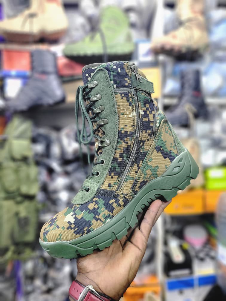 ShoesUg8064's tweet photo. https://t.co/ZsrHx1xyu6