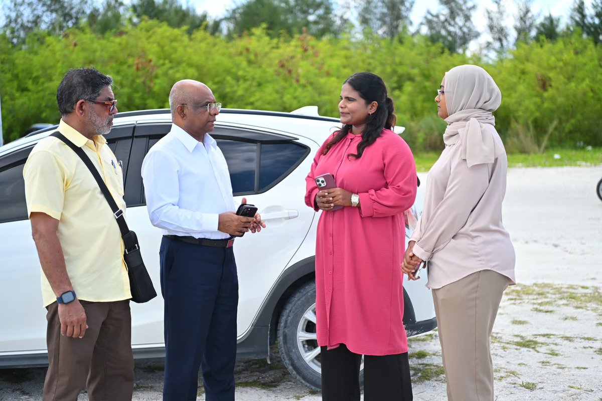 abdulla_shahid's tweet photo. Encouraged with the love and support shown to me and my team by the party members of Hulhudhoo &amp; Meedhoo 💛💛

Our campaign is now on full swing in Addu. InSha Allah we will prevail. https://t.co/DsHltMSIPx