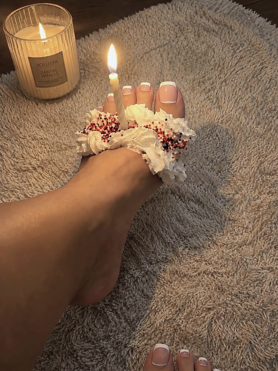 Ilovetoseeit_'s tweet photo. #TOESday celebrations 🎉😋 https://t.co/ZgfcACQkxR