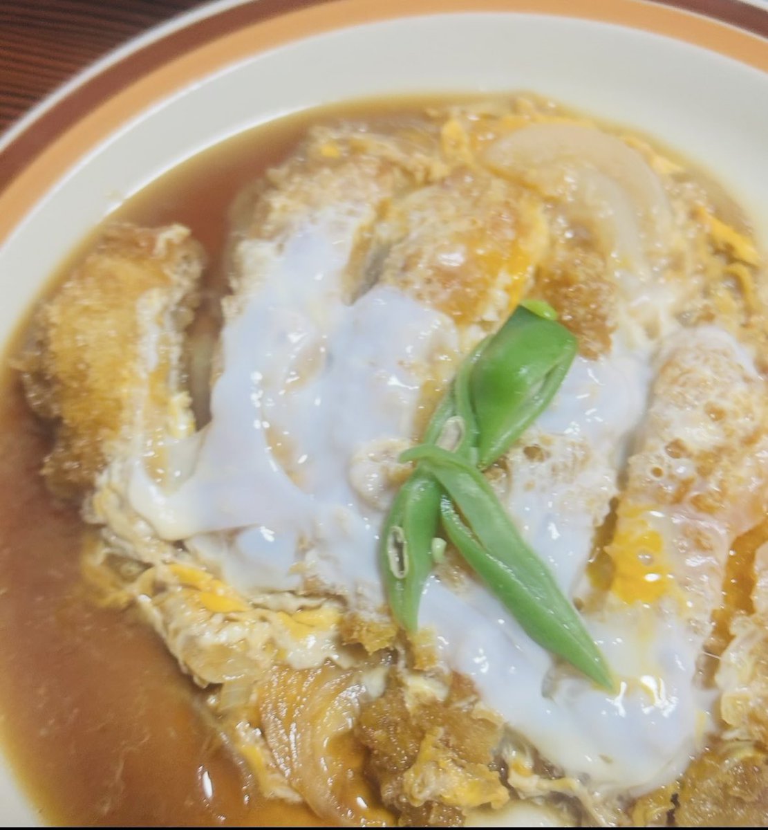 suehirogohan's tweet photo. 🌿みなかみ🍚すえひろ
8月18日（水）は貸切のため🍚ご来店いただけません🙇
8月19日（木）よりまた🍚よろしくお願い致します🙇‍♀️

#みなかみ #群馬 #カツ煮 #カツ丼 #かつ丼 https://t.co/V6182y235W