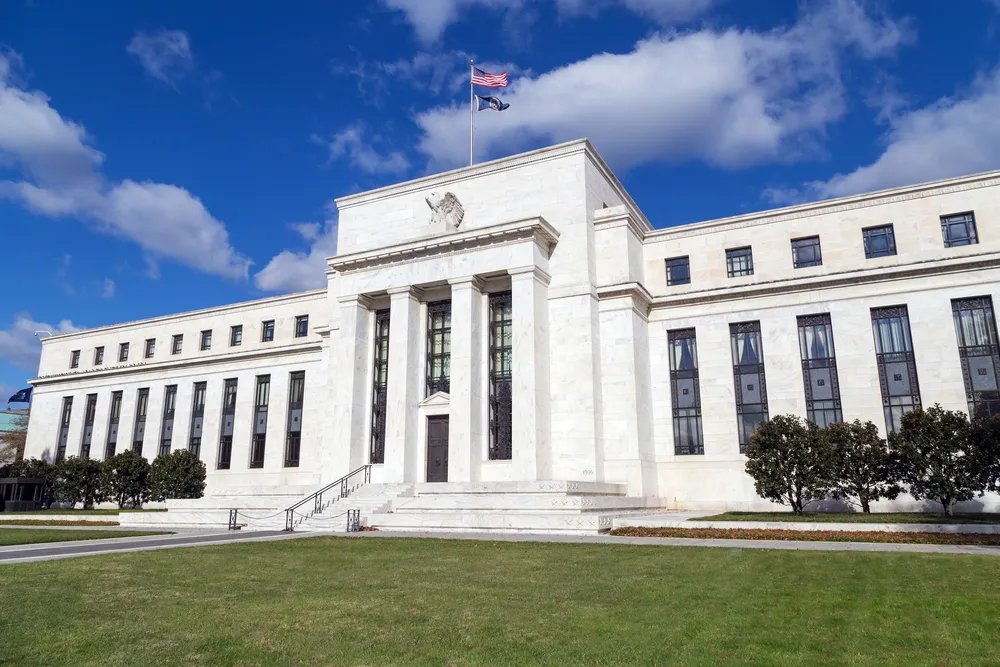jacksonhinkle's tweet photo. 📍NEW:

Central banks now hold more than 36,000 tonnes of gold, almost back to the peak levels of the Bretton Woods era in the 1960s. https://t.co/uFL4dJQcnE
