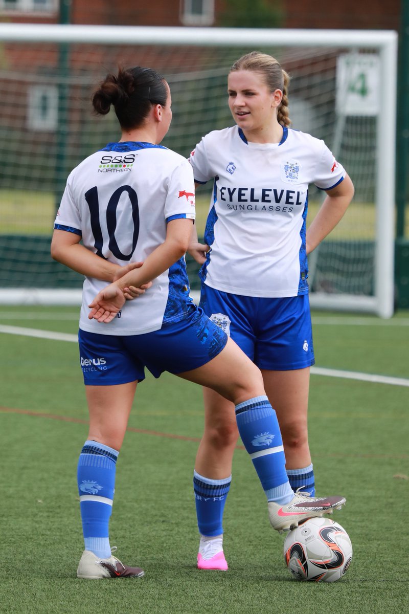 buryfc_women's tweet photo. When the tactical talk turns into post match plans.....

#rb6 #jp10 #buryfcwomen https://t.co/3N3JMRC77J