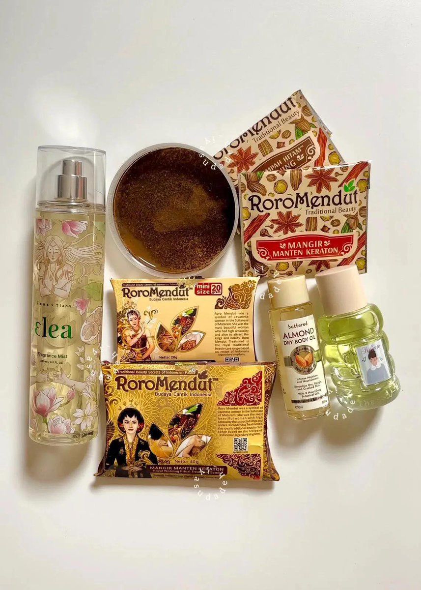 iyasudadeh_'s tweet photo. sampai kapanpun pokoknya bakalan repurchase ini semua😭❤ https://t.co/wVUvvW9drQ