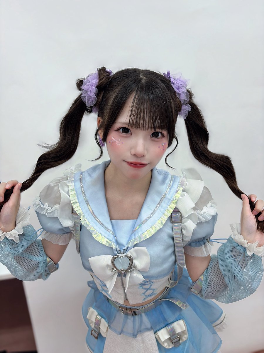 aya_magicalspec's tweet photo. #埼玉東萌美容専門学校 さんのオープンキャンパスに参加させていただきました🪄🎀

学生の皆さんにヘアメイクしていただきました！自分じゃできないとてもかわいい髪型にしてもらえて、たくさんこだわってくれてとても嬉しかったです♩♡貴重な経験をありがとうございましたっ ̫ ᴗ⸝⸝˘

 #マジスペ https://t.co/aKmq40RuTi