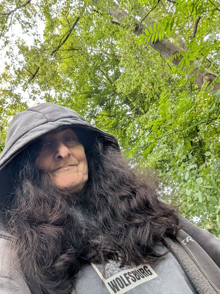 RKoch28056's tweet photo. Gina unterwegs in Wolfsburg Niedersachsen Deutschland 🥰 https://t.co/Gu3f48GEPg