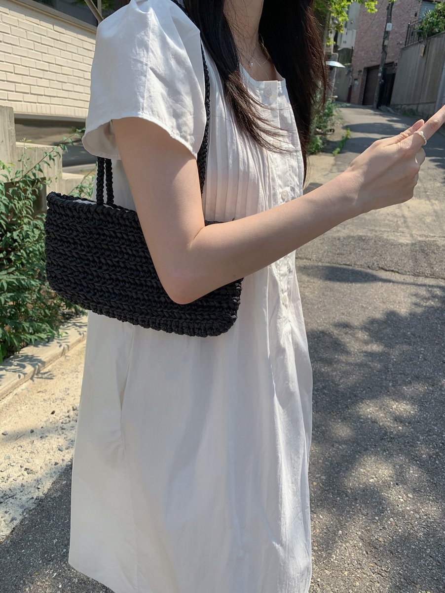 devolljiyn's tweet photo. 最近、君のことばかり考えてしまうのはどうしてだろう。たまにはこういうのも悪くない。 👀🔥
Jru https://t.co/KTsmg0Cii9
