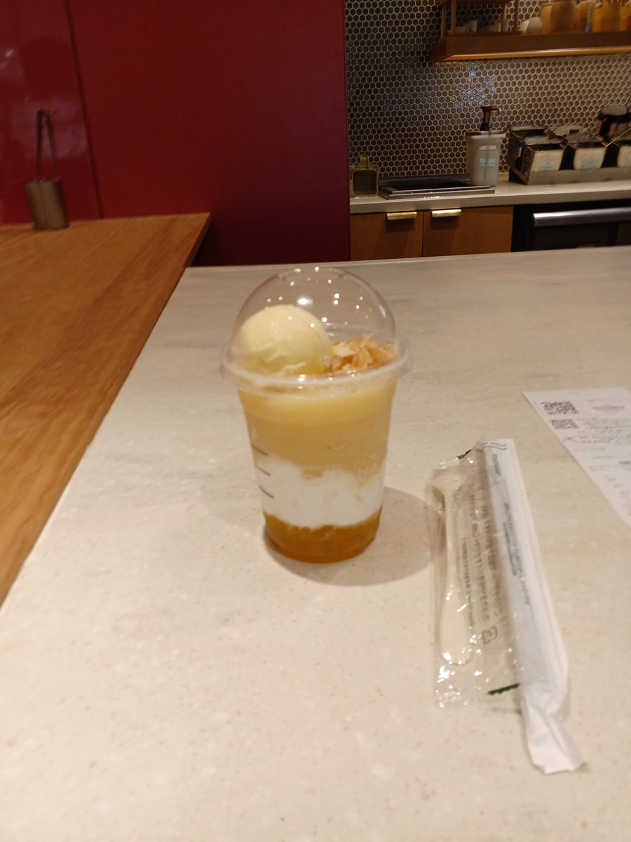 oiofhs's tweet photo. 天王寺にテンポ限定品が食べたり飲めるスタバができました
パインココナッツのスムージーはあまりない味で美味しかったです🎵
天王寺で会う方はぜひいきましょ！ https://t.co/qMhO3owhU2