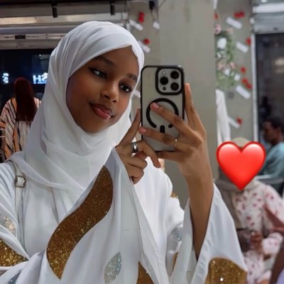 _seemarh's tweet photo. #NewProfilePic https://t.co/pRw4SLXyWE