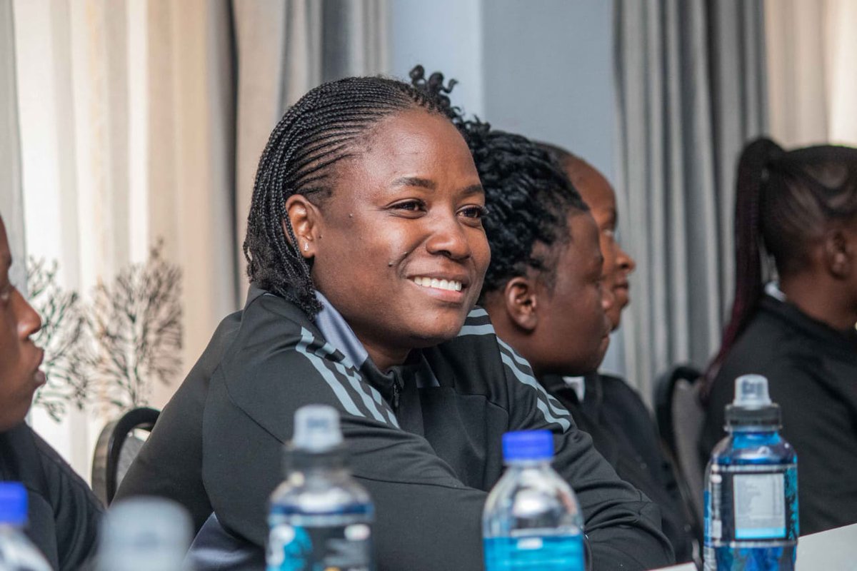 mightywarriorzw's tweet photo. Zimbabwe’s female match officials are sharpening their skills at the FIFA MA All-Women Referees Course in Bulawayo.

The course was officially opened by ZIFA Bulawayo Chairperson Sakhumuzi Ndlovu, with Referees Committee Chairperson Faith Mloyi in attendance.

#HerGameHerFuture https://t.co/1t5Jp0uxt9