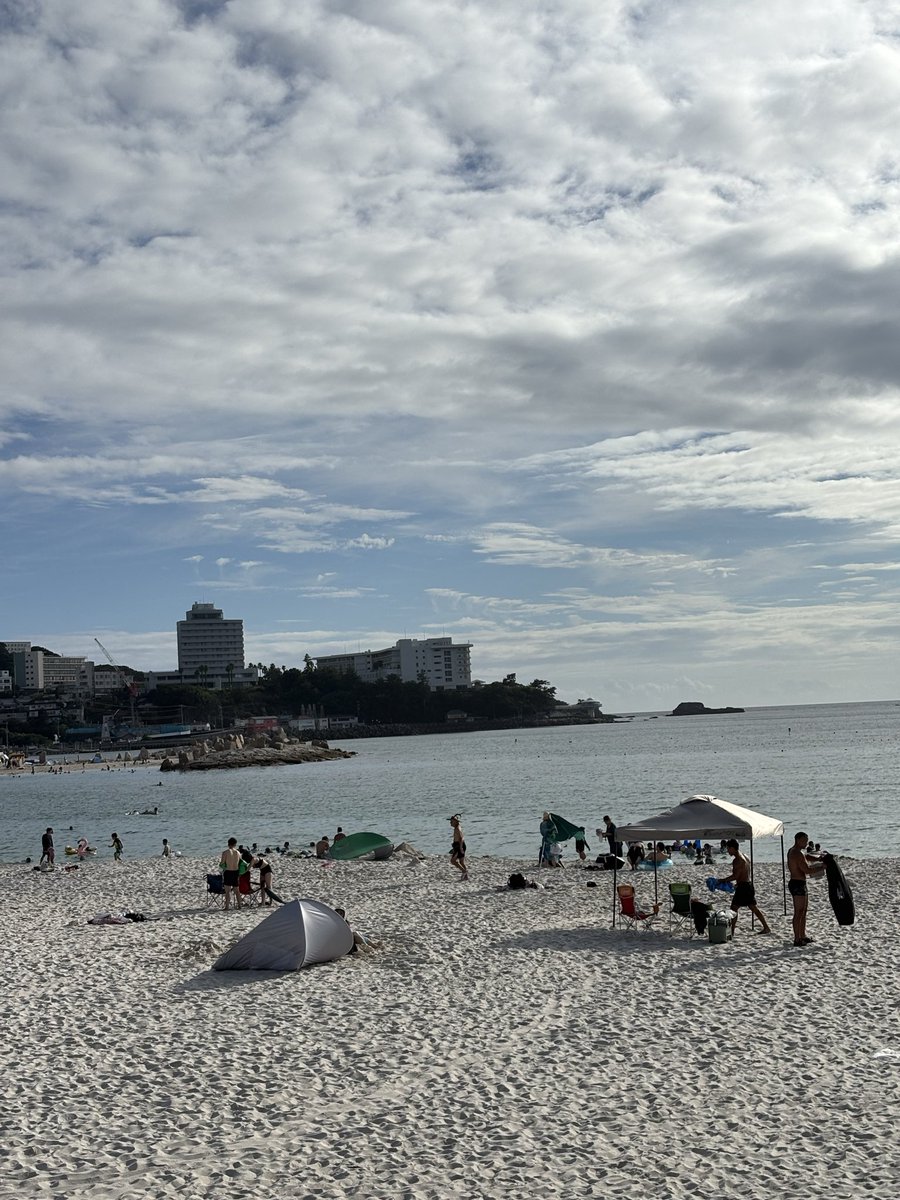 nyennennen's tweet photo. 少し遅めの海〜‼️
‘𝓞𝓬𝓮𝓪𝓷‘🌊⛱️ https://t.co/clQmmeVe3Y