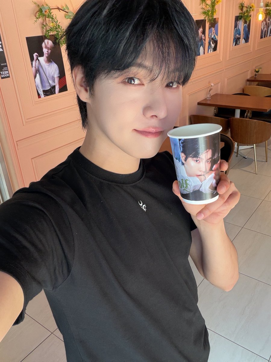 yong___we's tweet photo. 대비감의 남자♡ https://t.co/1vM1mfVxR6