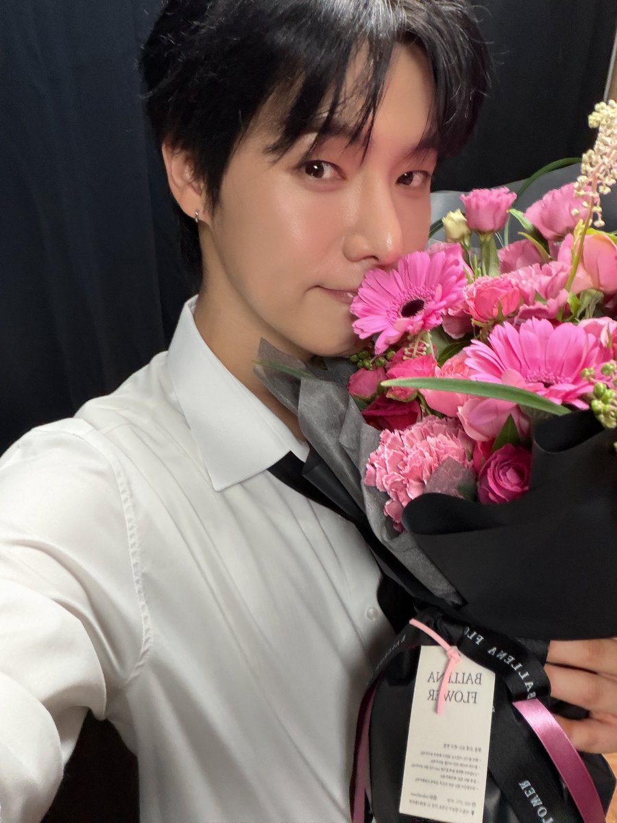 yong___we's tweet photo. 대비감의 남자♡ https://t.co/1vM1mfVxR6