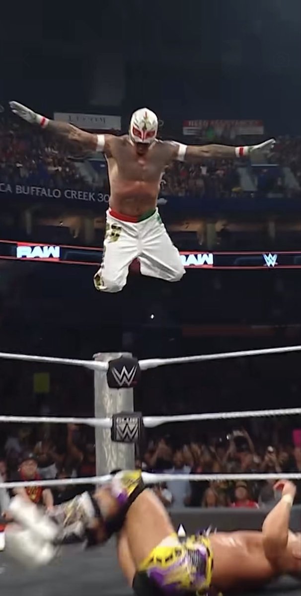 ooofivan's tweet photo. @MrSantiZap Man he really is timeless, give him the championship one last time. it would be a shame if it’s only WWE championship rate is less than two hours. He’s too legendary for that. https://t.co/6vMcCvxeY5