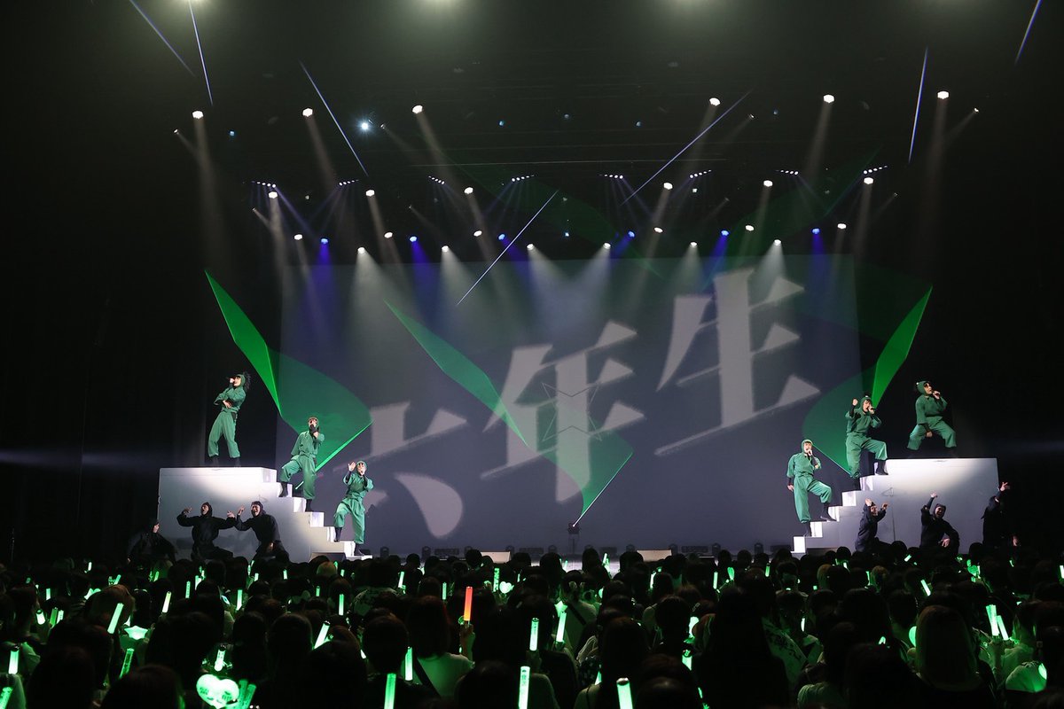 nin_myu_info's tweet photo. #忍ミュ #六年生単独 ライブ
全公演終演いたしました！🥷📣
ご来場・配信をご視聴いただきありがとうございました👊🟢

忍たまファミリー一丸となってでお届けした #六単 お楽しみいただけましたか？✨
アンケートを受け付けておりますので、以下URLよりぜひご回答をお願いします📮
https://t.co/k6yIAmx26j

アーカイブ配信は9/23まで！ぜひ何度でもお楽しみください👀📹
▶️https://t.co/82Nj1fg3Tu

劇中ブロマイドの事後通販も決定しました📸👏
詳細は後日告知いたします！

たくさんのご声援、本当にありがとうございました！！！🔥
まだまだ終わらない忍たまファミリーの夏、一緒に楽しんでいきましょう🌻
