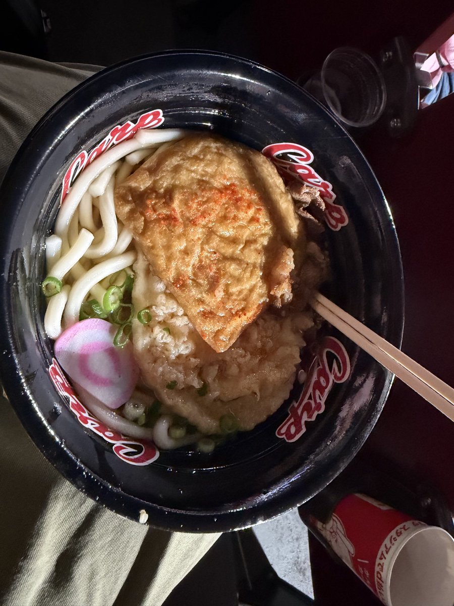 eternalwindy's tweet photo. やばいめっちゃ食べさせられてる笑

#ダイエットは明日から https://t.co/hUQU8awaas