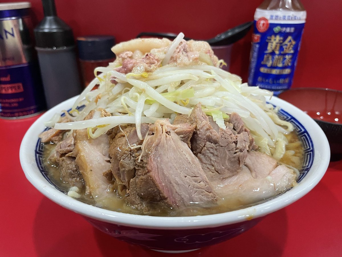 2hCqvk's tweet photo. 8月17日　ラーメン二郎生田駅前店

大豚ラーメン　ニンニクアブラ https://t.co/mLYQHYfgGW