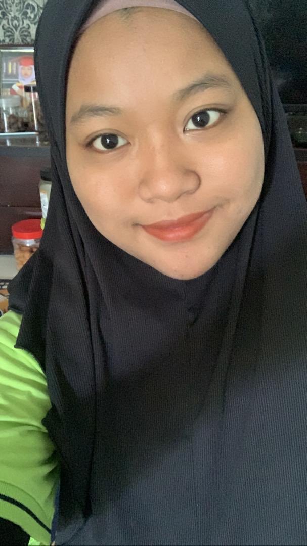 nonamee080's tweet photo. Awek tudung tek besar💦 https://t.co/Nae8rdhtwq