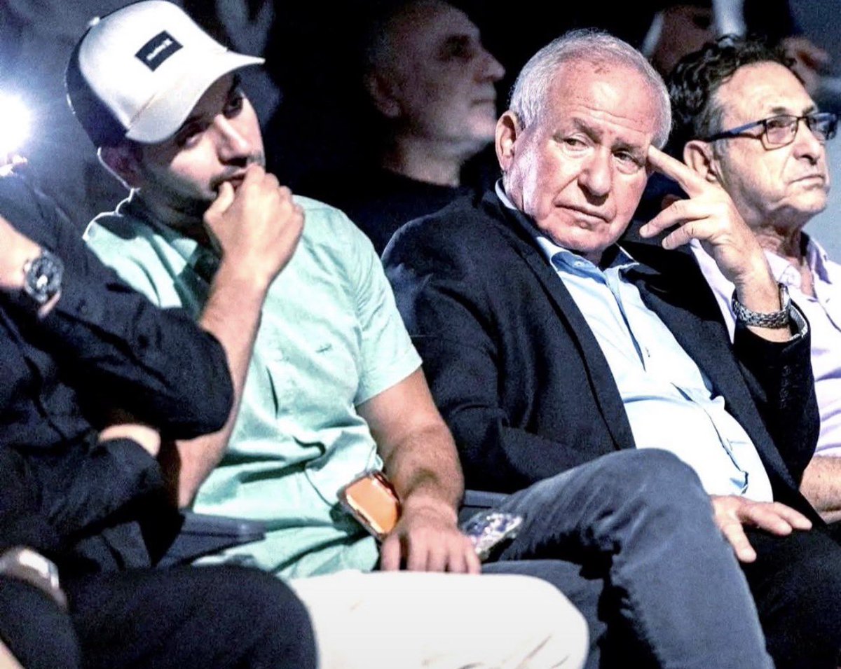 SnirSchwartz's tweet photo. רק מעדכן עכשיו כשסיימת את דרכך הפוליטית - זו התמונה שעל פיה יזכרו אותך.

שלום ולא להתראות. @avidichter https://t.co/dp2DQUcZ0H