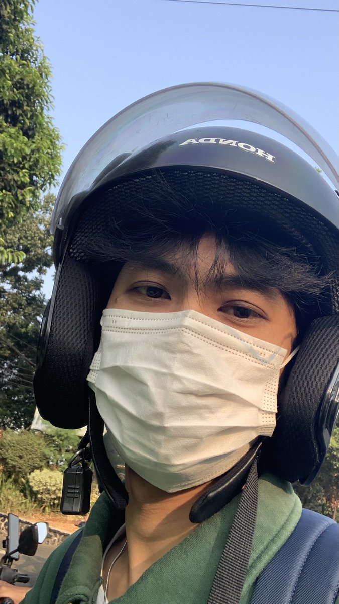 callmempiid_'s tweet photo. sebelum long shift tudey :)) https://t.co/Ob1FmwsX35