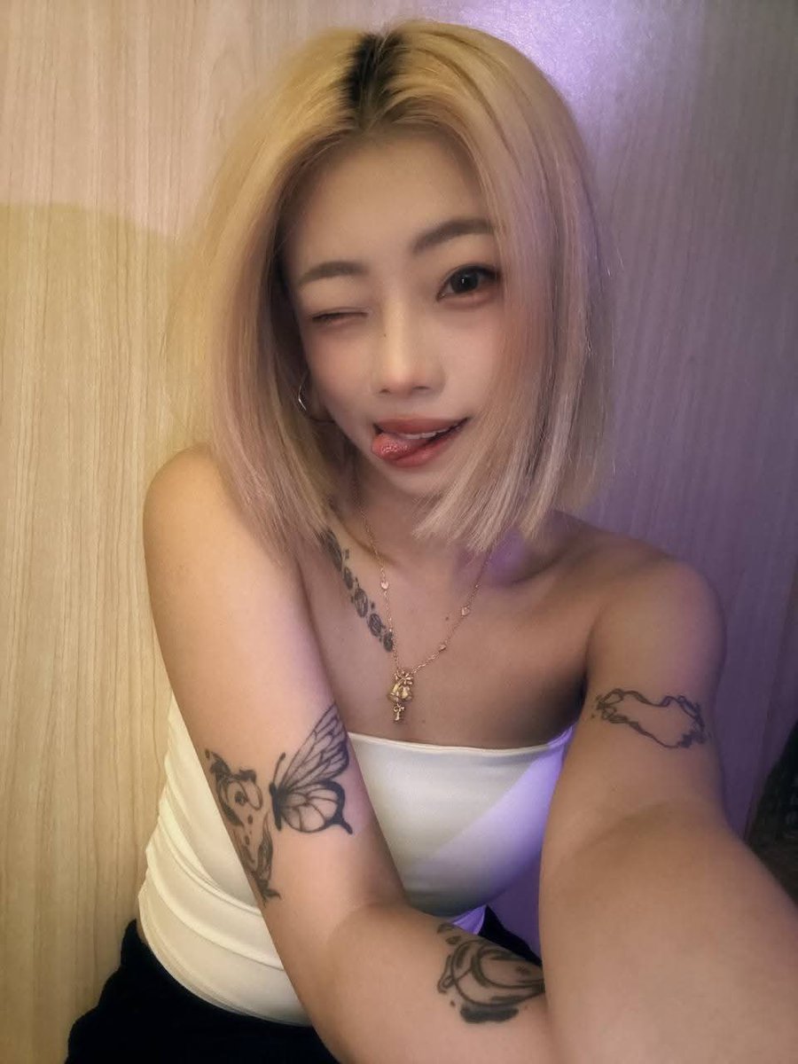 anthony9madison's tweet photo. 肚子咕嚕咕���
 有推薦的好吃的嗎？ https://t.co/x7d8CDGAFf