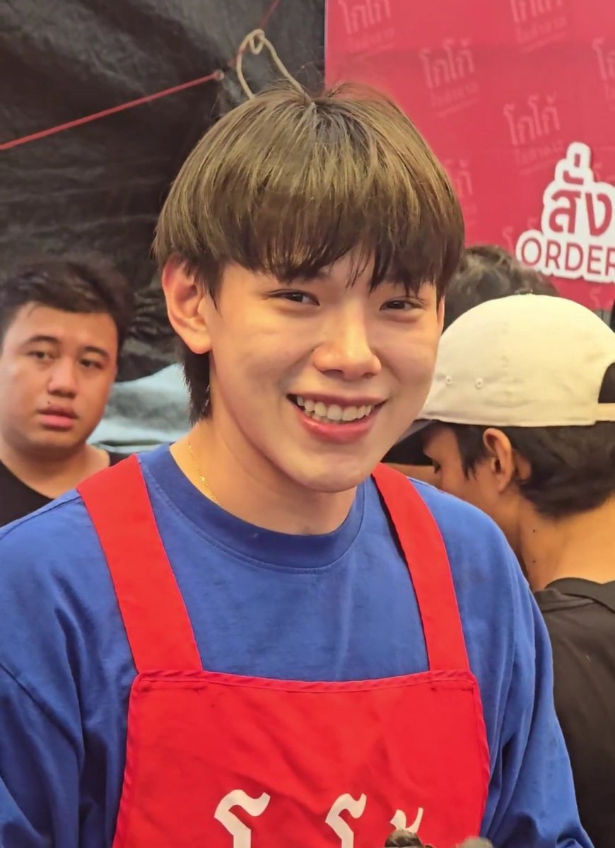 justmato_9716's tweet photo. ยิ้มหยีจนหนวดแมวขึ้นเลยอ้วม 🤏🏻😺 https://t.co/SJyl67FL3z