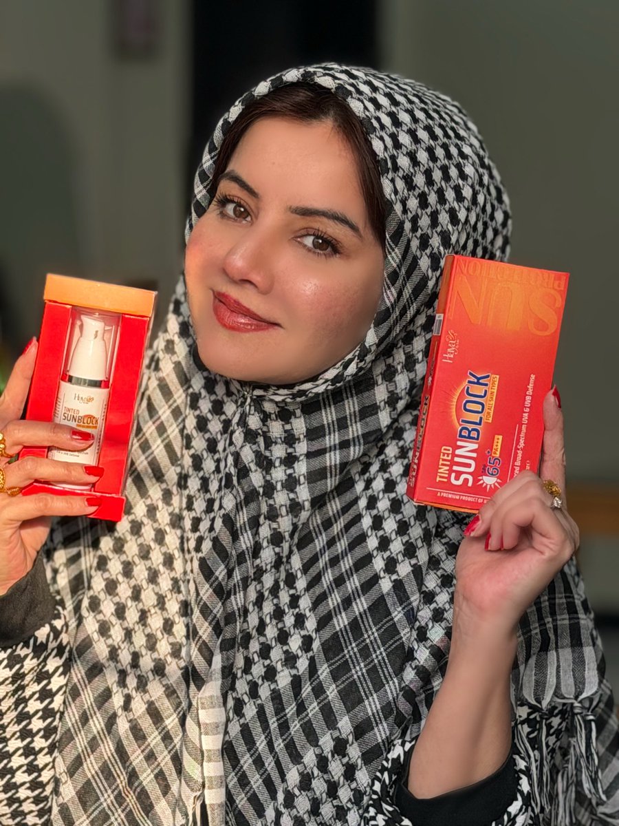 Rabipirzada's tweet photo. "Sun se protection, makeup jaisa flawless finish! ☀️ Haya by Rabi Tinted Sunblock SPF 65."
#HayaByRabi #TintedSunblock #SPF65 #SunProtection #HealthyGlow #SkincareRoutine #DailySPF #GlowingSkin #PakistanSkincare https://t.co/PTeDLzZeuy