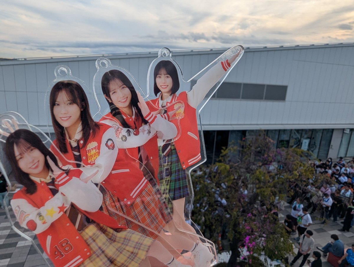 isa0196946's tweet photo. Zepp Haneda着弾！入場待機中…
#日向坂46_三期生LIVE https://t.co/z924XLN23p