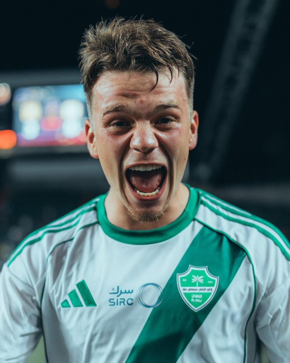 sachatavolieri's tweet photo. 🟢⚪️ Matteo Dams, now close to a come back in Belgium! 🇧🇪

🔵⚫️ The Belgian left back from Al-Ahli has chosen to join Club Brugge. 

🇸🇦 Al-Ahli always wanted to free space to welcome new players from abroad this season. Deal is close. #mercato #JPL https://t.co/HXBNm2Jhlb