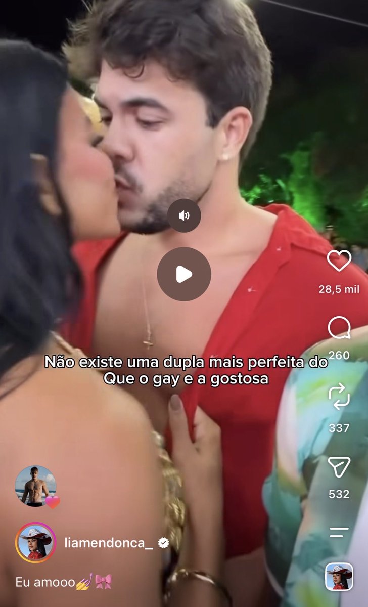 Caiantudo's tweet photo. A vergonha alheia que sinto disso aqui. Ela sempre quer um gay pet para fazer de escada. Nunca estive errado sobre ela. O golpe está aí, cai quem quer. https://t.co/g2mC60HYEl