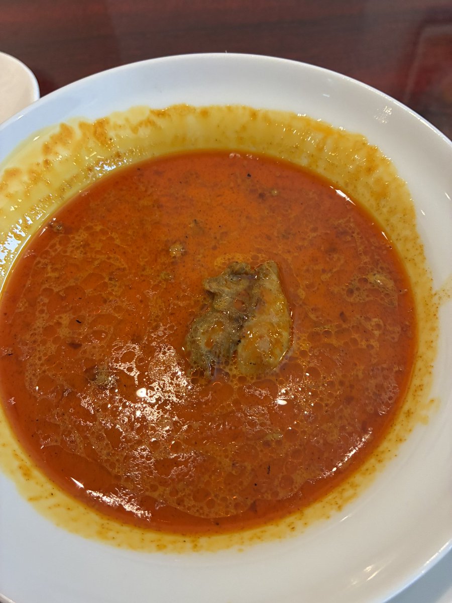 sumocon's tweet photo. スリランカにしじんにパラタがあったたぞ！ https://t.co/Zkr23fHBQL