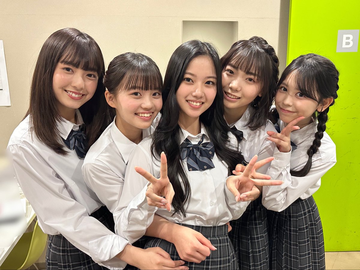 GTO2026summer's tweet photo. /／
GTO 1年B組大集合！
みんなで作る 真夏の学園祭✨
\＼

本番直前オフショットをお届け🫵
楽しむ準備はできていますか？🔥

#GTO 
#稲垣来泉 #及川桃利 #大島美優 #梶原叶渚 #川口和空 #北里琉 #柴崎楓雅 #難波碧空 ( #LILLEAGUE ) #西浦心乃助 ( #TheRightLight ) #堀口真帆 #森本陸斗 https://t.co/iH8xNO5H7g