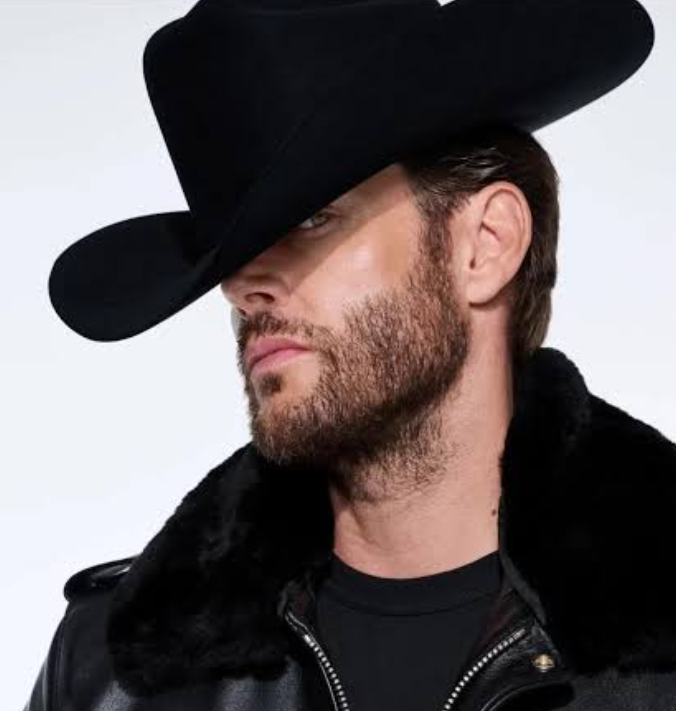 Astarte0854Bkup's tweet photo. Save a horse, ride a cowboy. https://t.co/T2NykkymMh