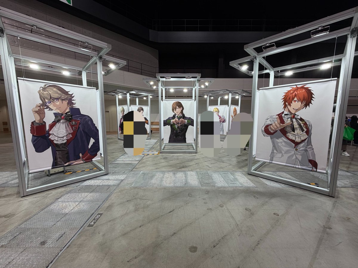OavvjaL157HwDTW's tweet photo. 現地で見てからずっと離れない
どう考えても優勝は四ノ宮那月です
シンメ柱は最高です
センター達を一気に見れるここも最高です

ここにずっといたためにファスチケなのにライエモカード貰えなかったバカですけどやっぱり最高です https://t.co/e1E7y2V5sv
