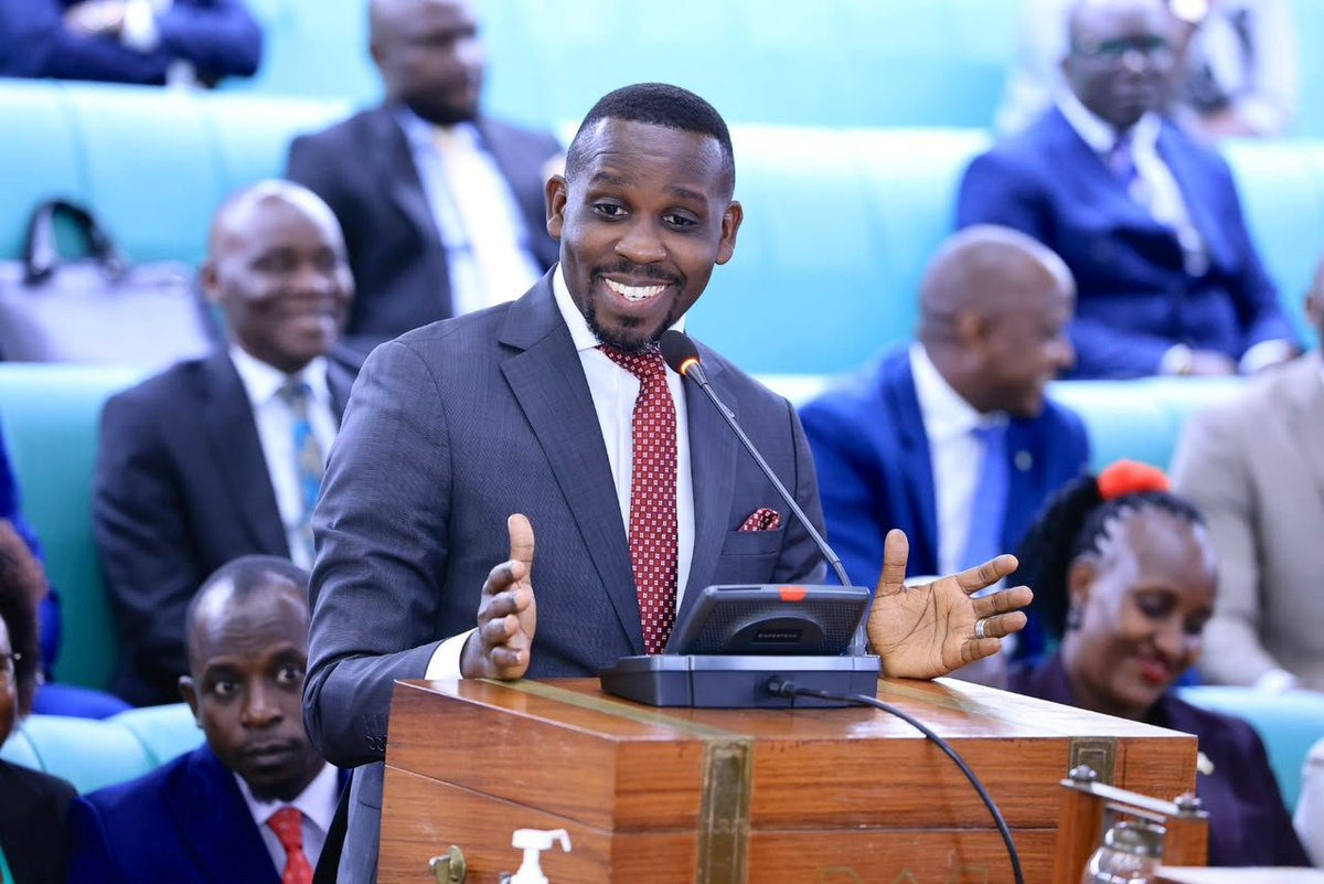 FinitSta's tweet photo. Maximum appreciation to yo LOP Hon. @JoelSsenyonyi for the tireless fighting towards the welfare of medical interns, asante papa https://t.co/6SJ94t43i3
