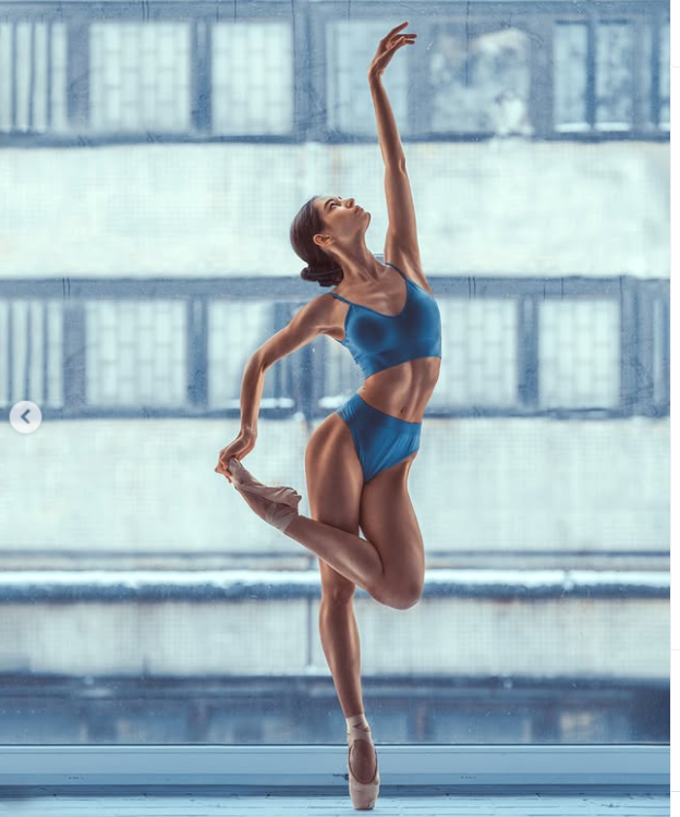 JungKook941892's tweet photo. 🩰Swell pieces with Katya. Shooting against the light is quite difficult since it might burn the whole image. Choose the gear and the environment wisely! Sony 7R V will do the job for sure. Better to expose. Ballet photography in the window.
@levente_ph
🧚#ballet https://t.co/h2fUwdGtS0