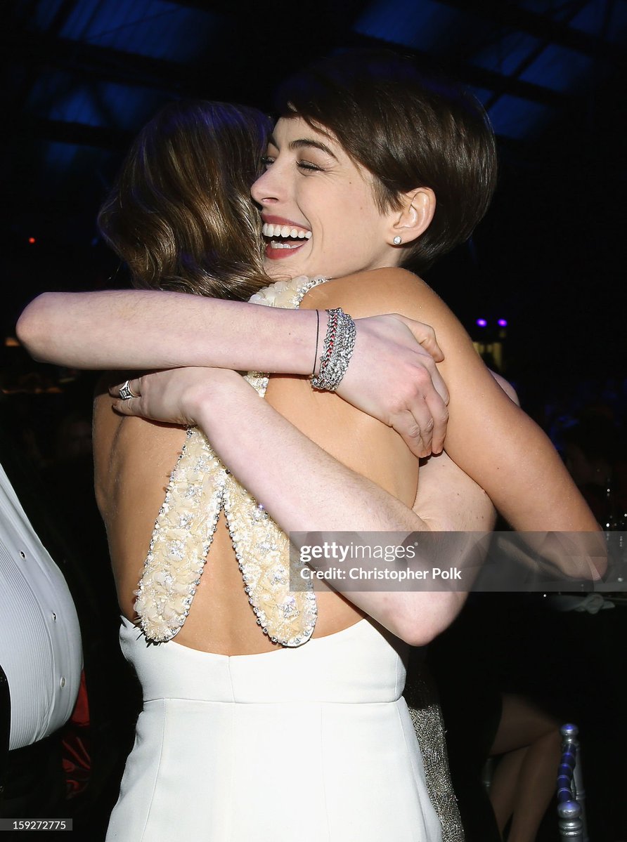 vpusJbKFRj's tweet photo. I need bluntaway hug in 4k in every angle like this 😔 #manifesting https://t.co/grbFYuqFxQ